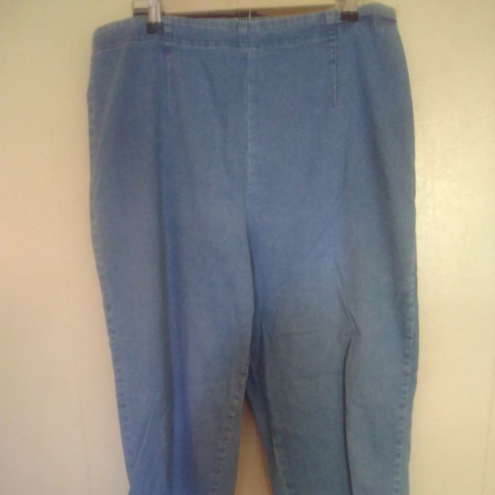 Blue jean capris